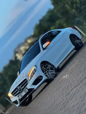 Mercedes-Benz C200 2016 White