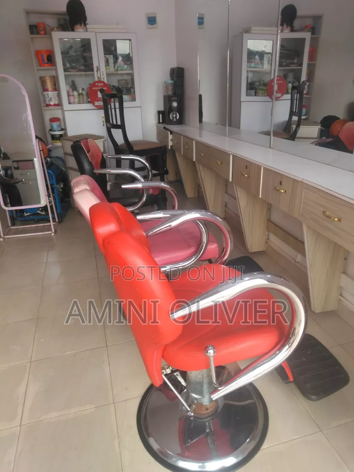 Usisex Salon Equipment