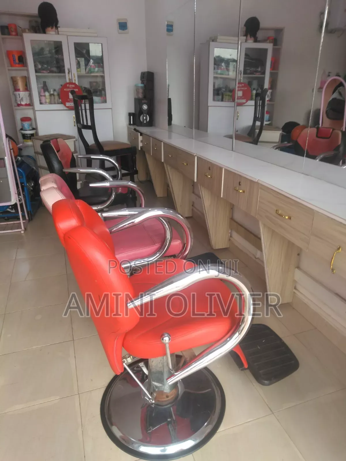 Usisex Salon Equipment
