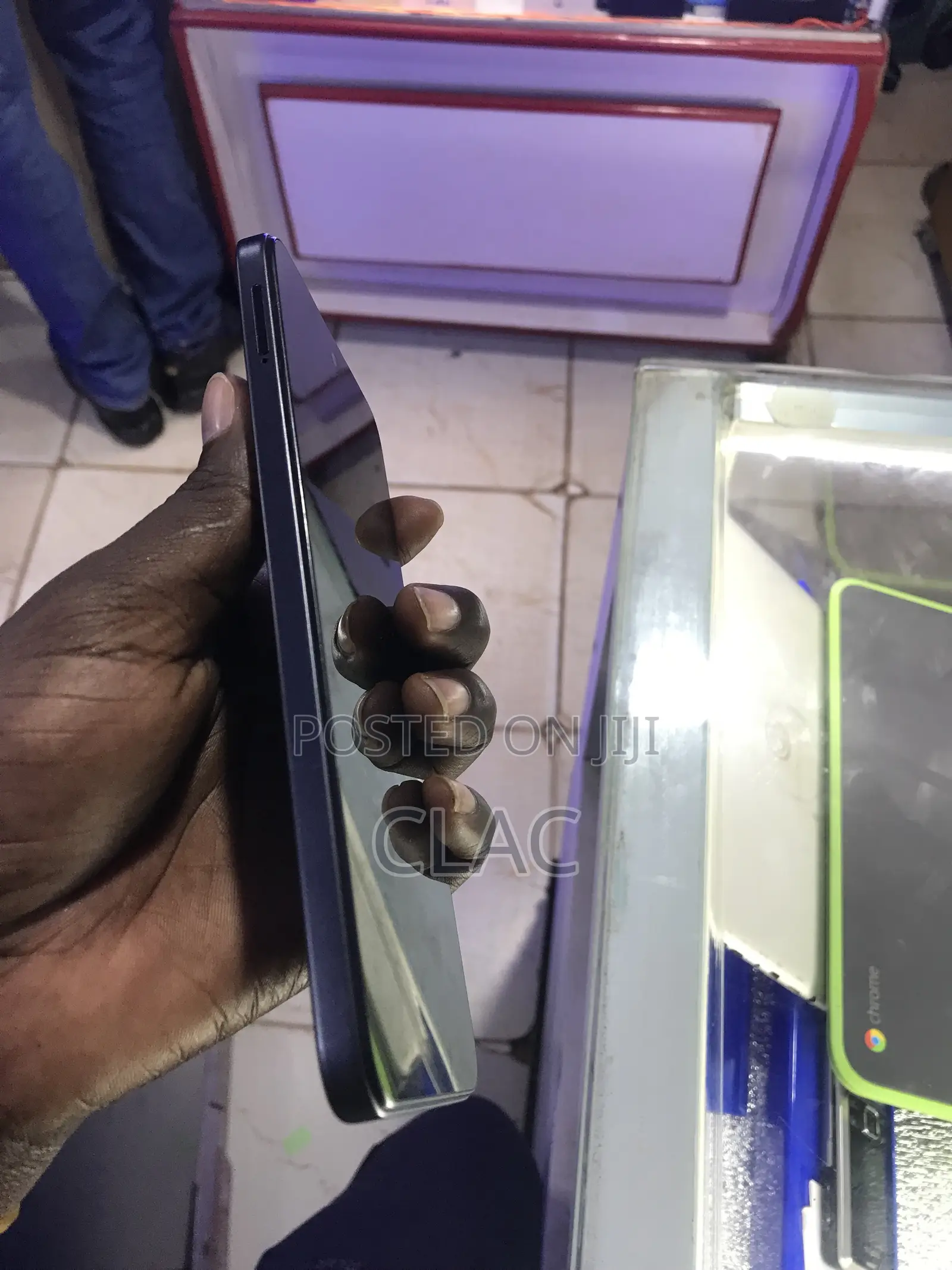 New Infinix Hot 60i 256 GB Blue