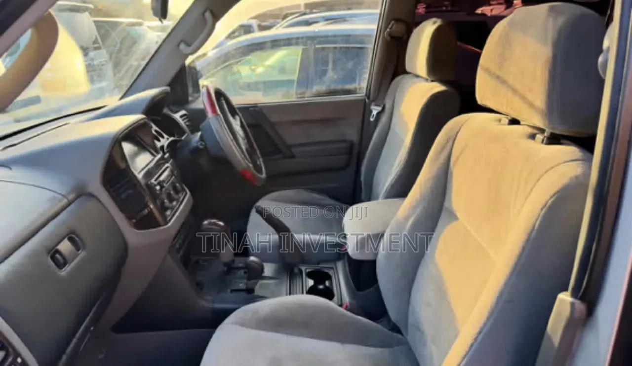 Mitsubishi Pajero 2009 Silver