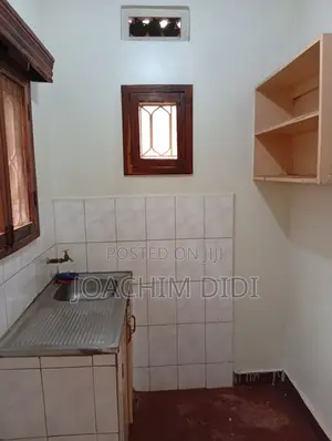1bdrm House in Division B for rent