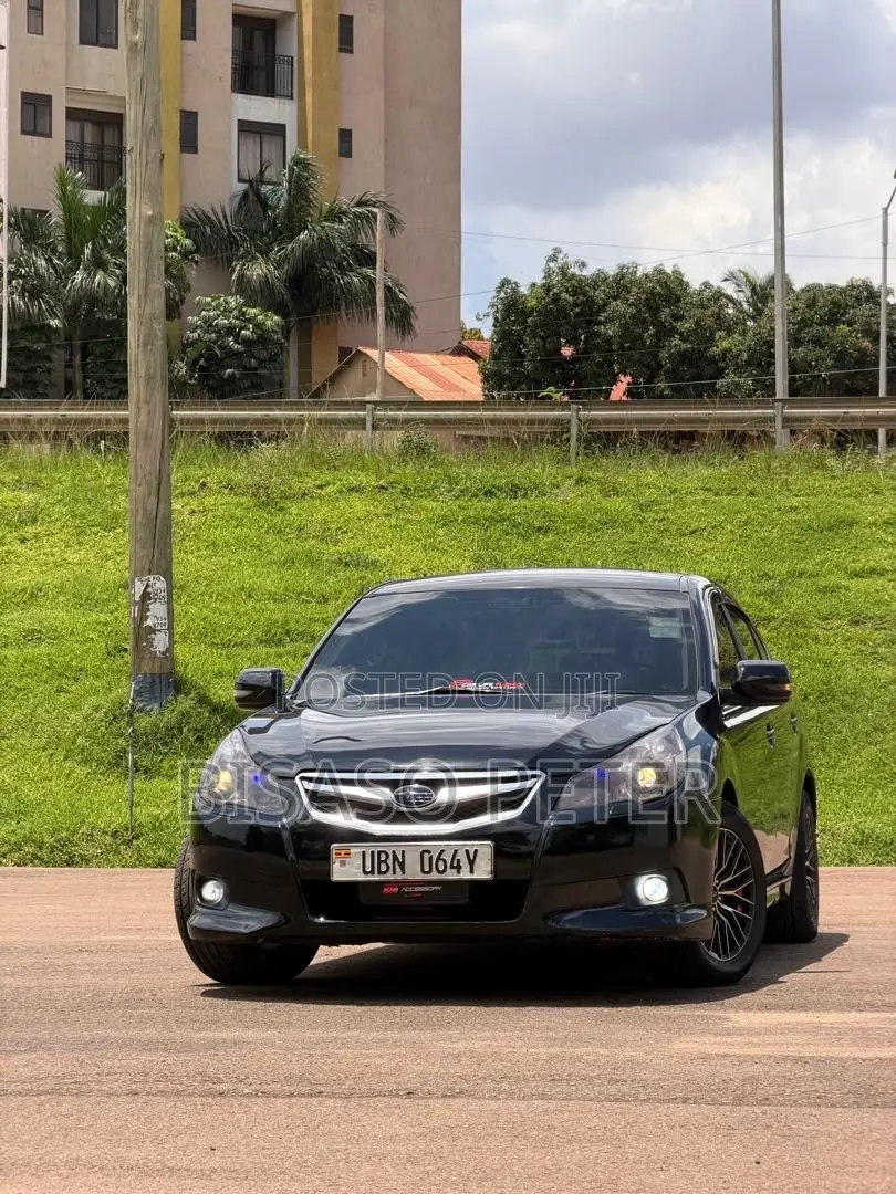 Subaru Legacy 2010 Black