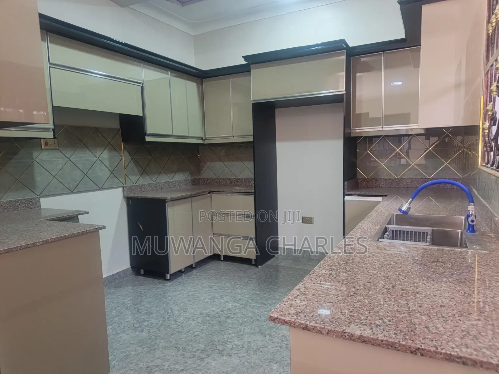 7bdrm Bungalow in Fs Properties Ltd, Nakawa for rent