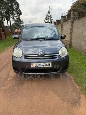 Toyota Sienta 2008 Gray