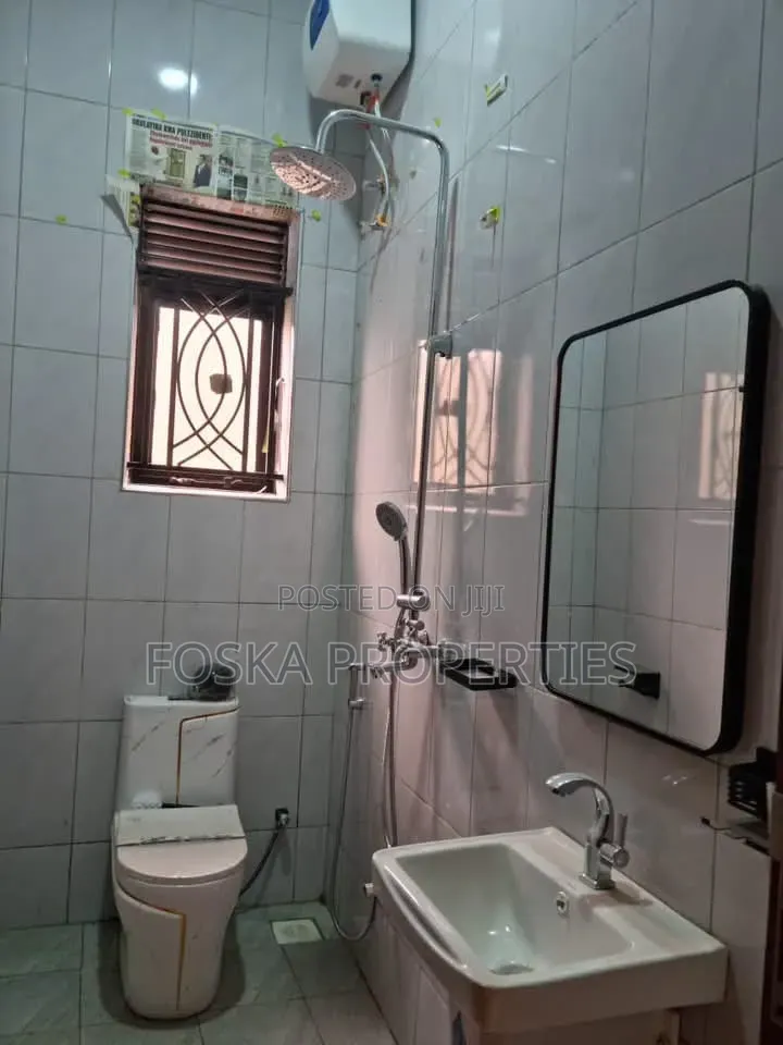 3bdrm Apartment in Muyenga, Central Division for rent