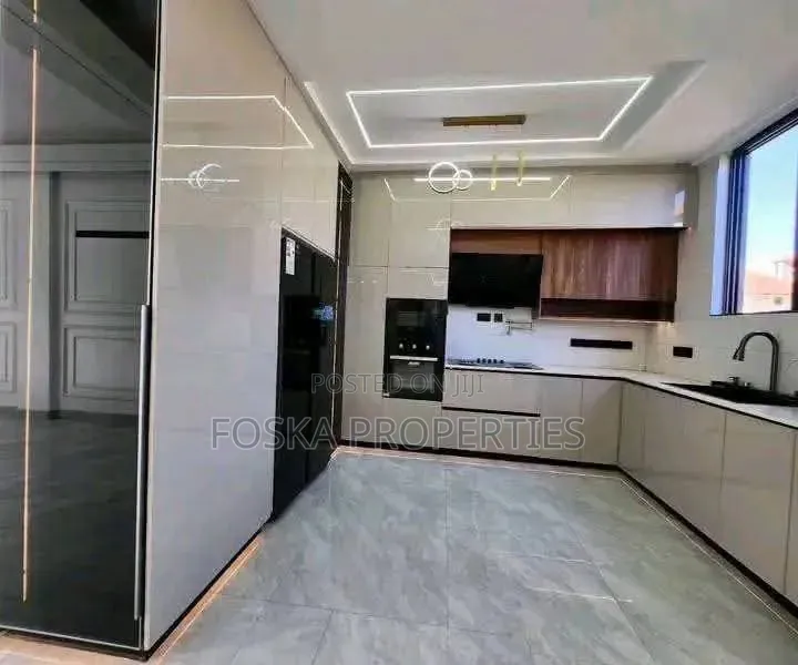 3bdrm Apartment in Muyenga, Central Division for rent