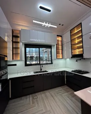 3bdrm Apartment in Muyenga, Central Division for rent