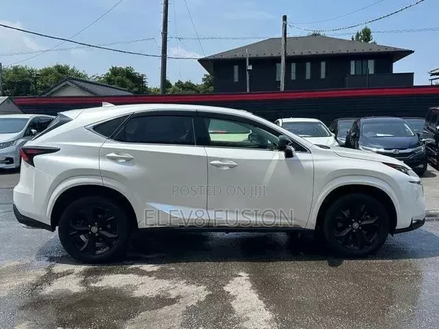 Lexus NX 200t FWD 2017 White