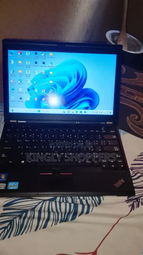 Laptop Lenovo ThinkPad X230 4GB Intel Core 5 HDD 320GB