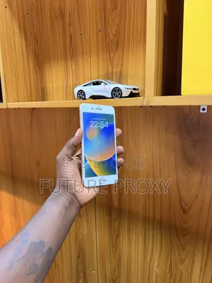 Apple iPhone 8 Plus 64 GB Gold