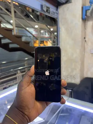 Apple iPhone X 256 GB White