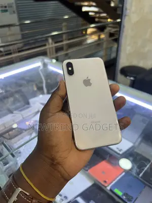 Apple iPhone X 256 GB White