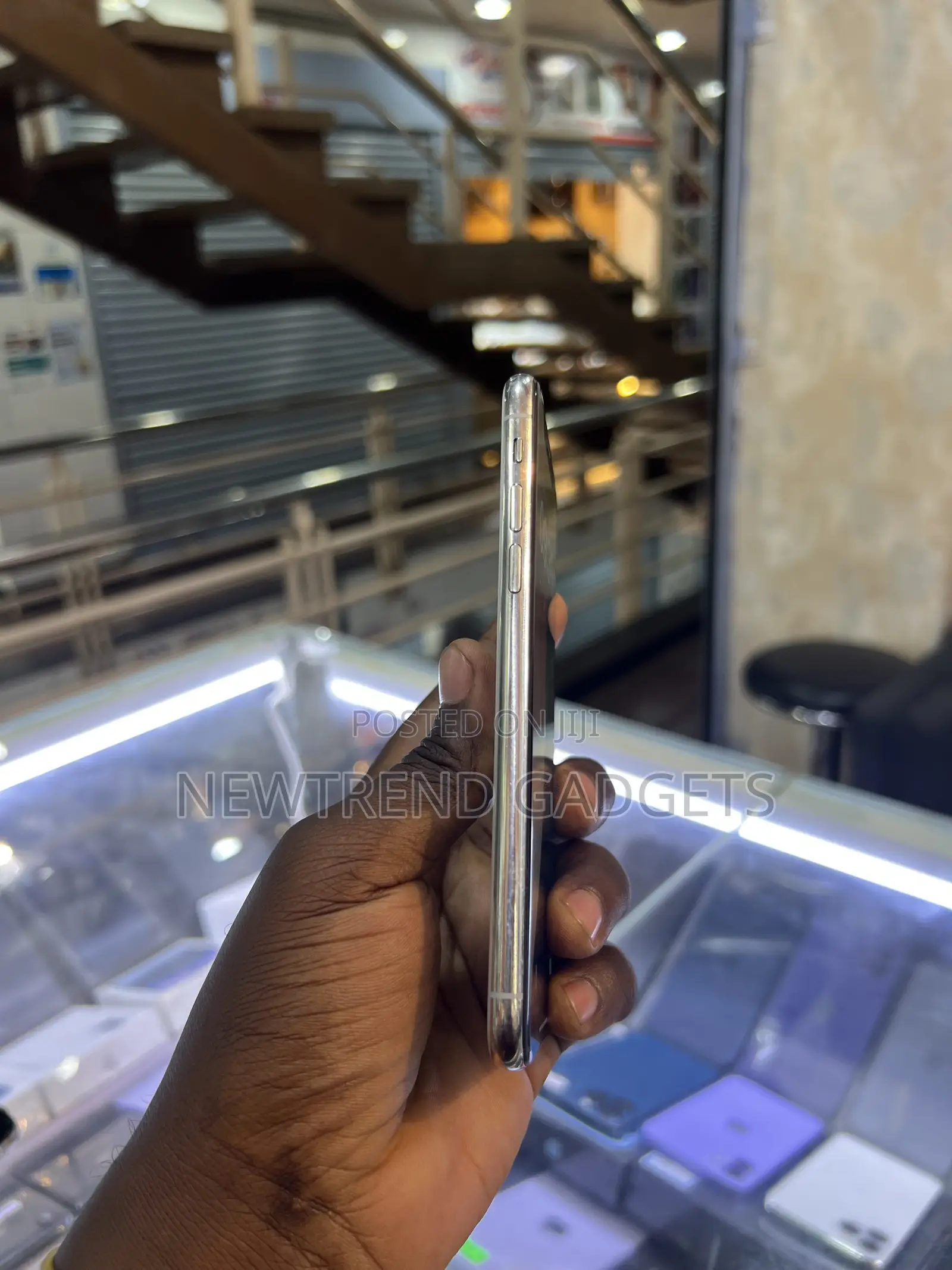 Apple iPhone X 256 GB White