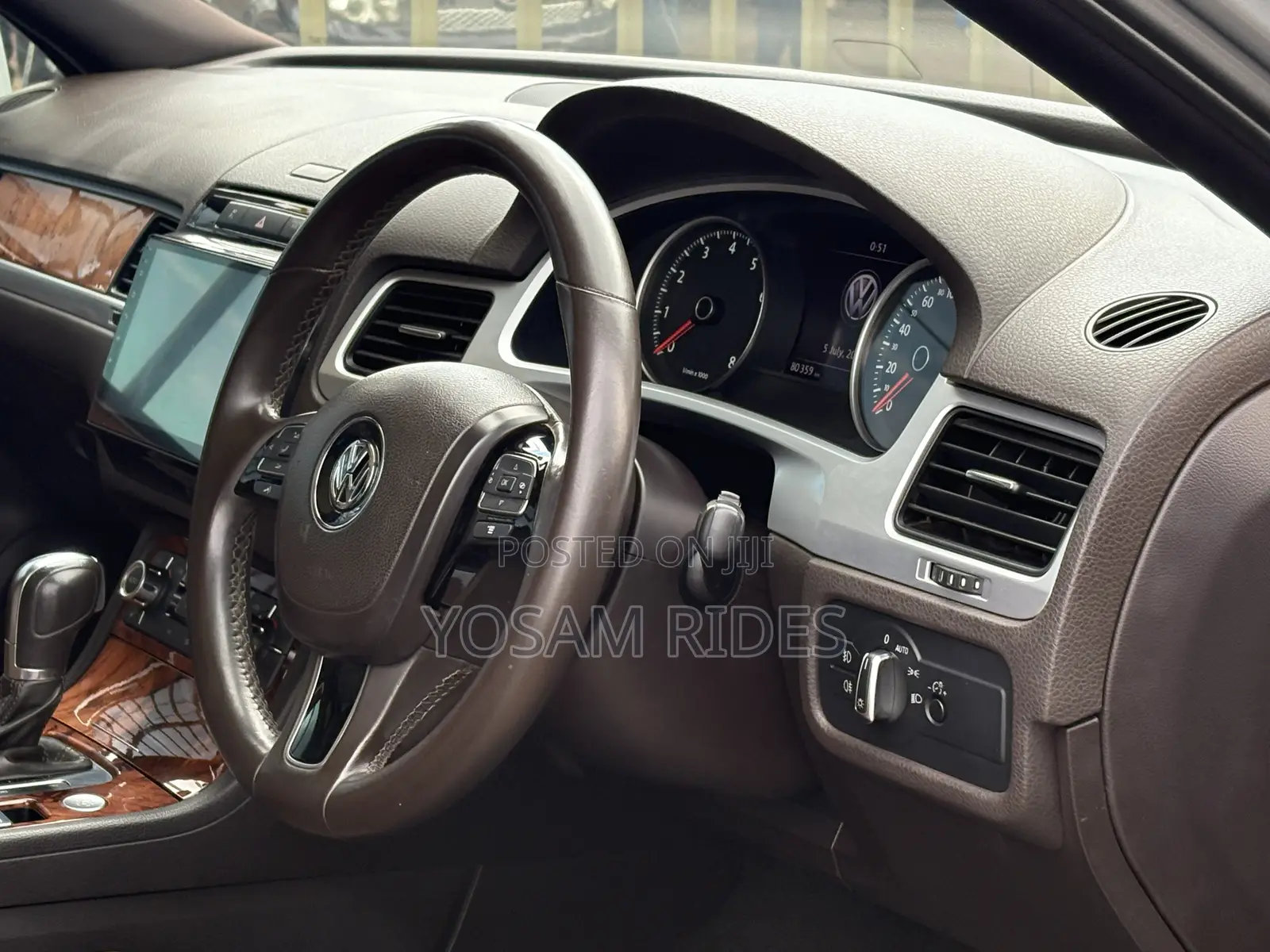 Volkswagen Touareg VR6 Lux 2012 Silver