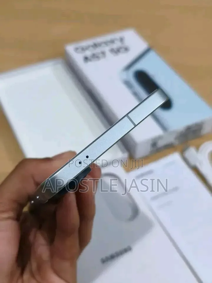 New Samsung Galaxy A57 256 GB Gray