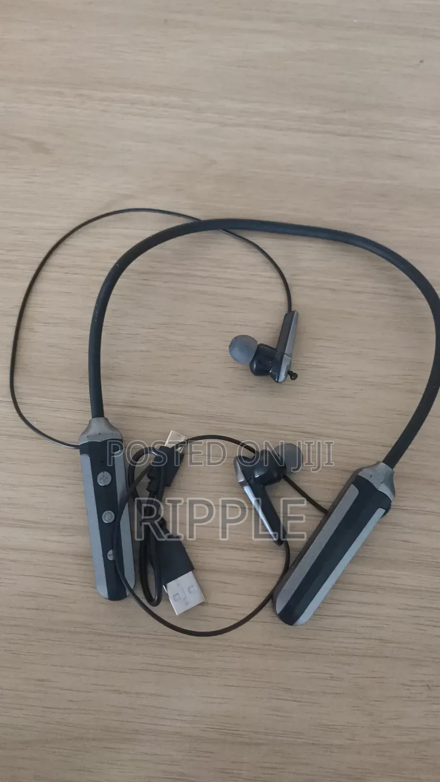Wireless Bluetooth Neckband Earphones – Magnetic Earbuds