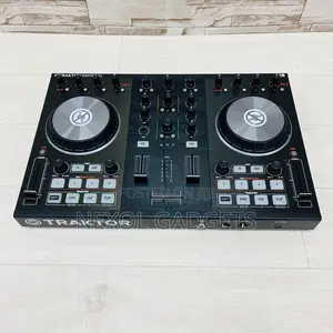 Traktor Dj Controller