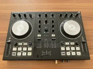Traktor Dj Controller