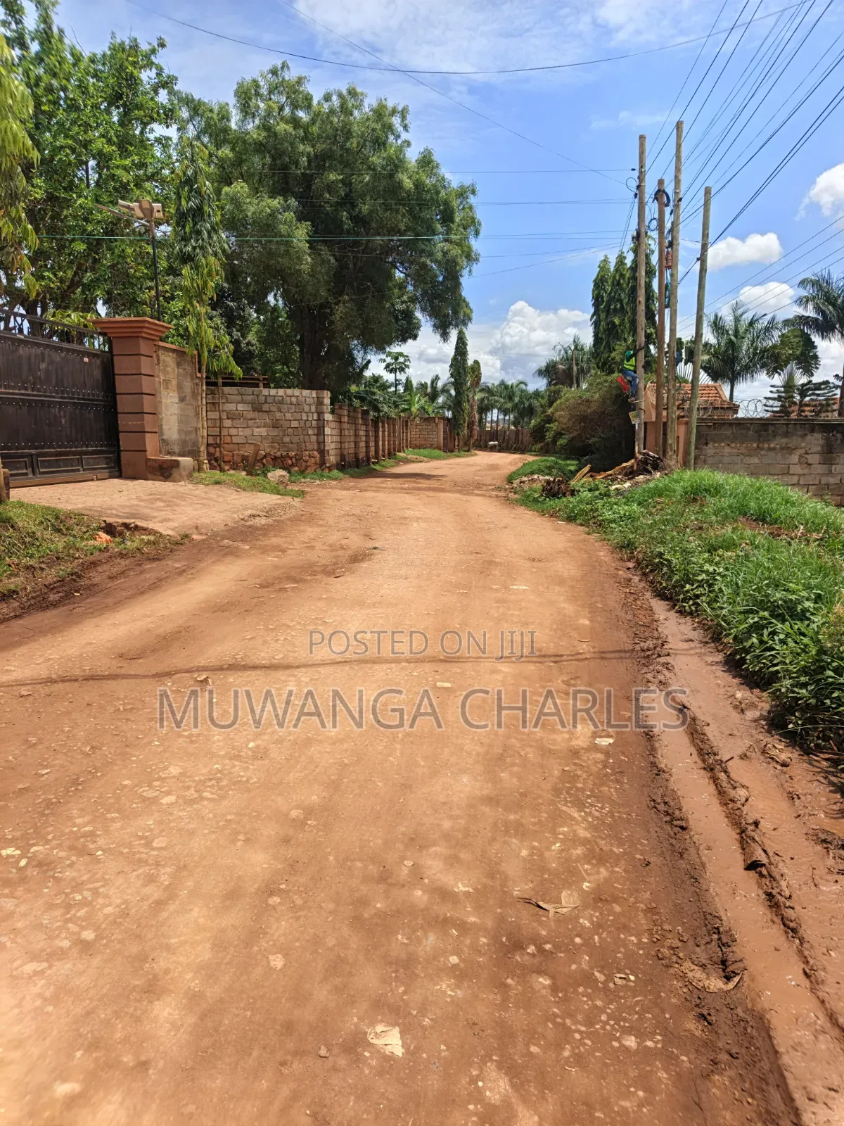 100by100ft Plot Available for Sale Kyanja Kungu