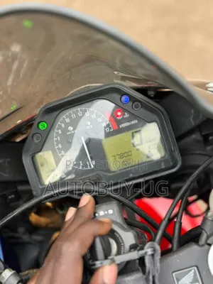 Honda CBR 2010 Blue
