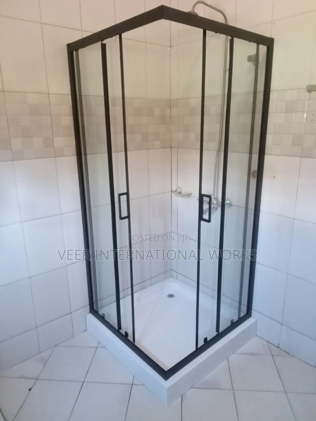 Luxury Corner Shower Cabinet
