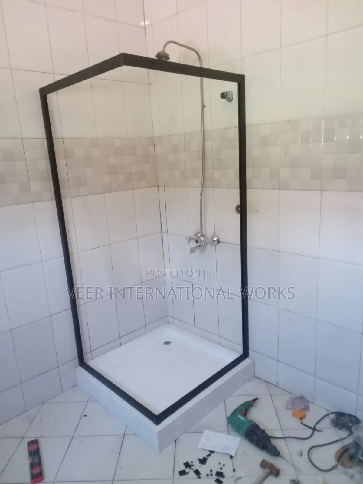 Luxury Corner Shower Cabinet