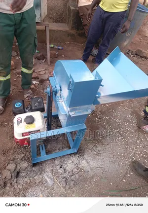 : 2-in-1 Mini Chaff Cutter and Maize Broken Machine With Petrol Engine