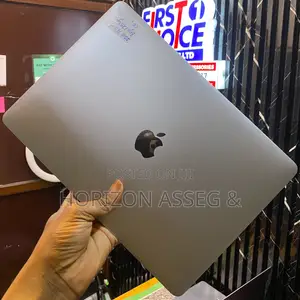 New Laptop Apple MacBook Pro 2016 16GB Intel Core i5 SSD 512GB