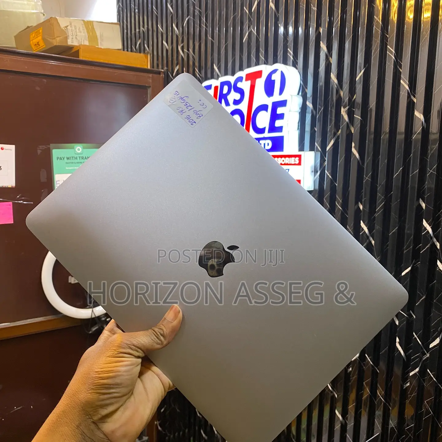 New Laptop Apple MacBook Pro 2016 16GB Intel Core i5 SSD 512GB