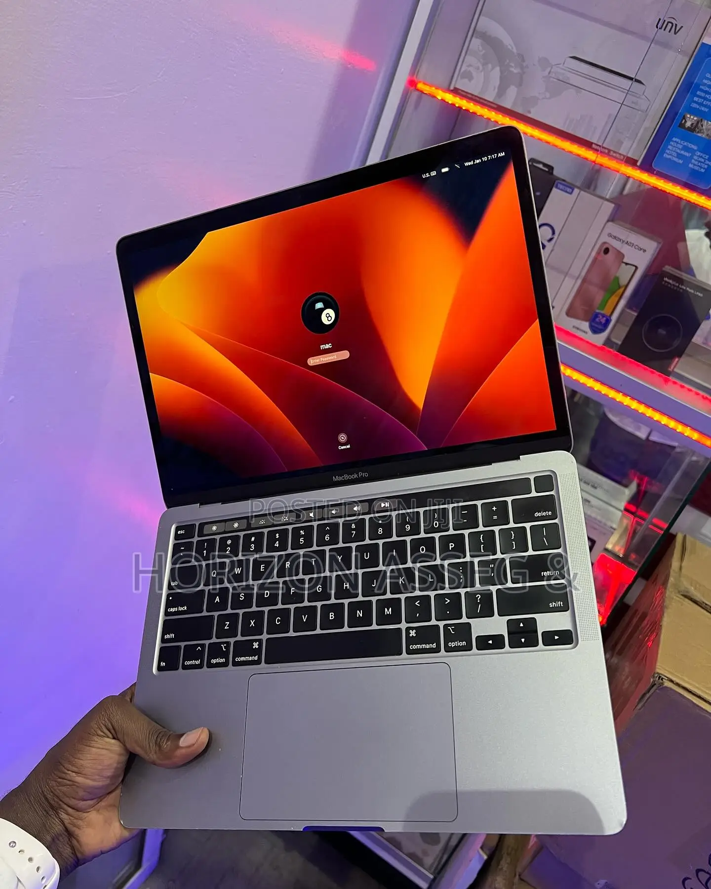 New Laptop Apple MacBook Pro 2016 16GB Intel Core i7 SSD 512GB