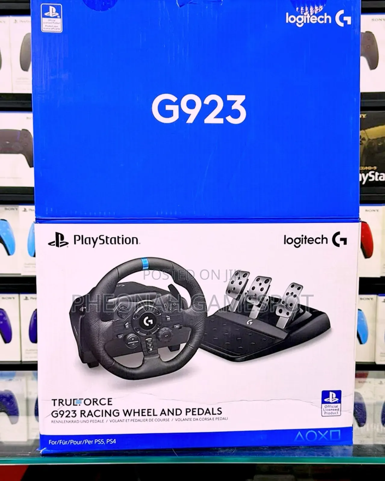Racing Steering Wheel for Playstation 5. Logitech G923 Racing Wheel