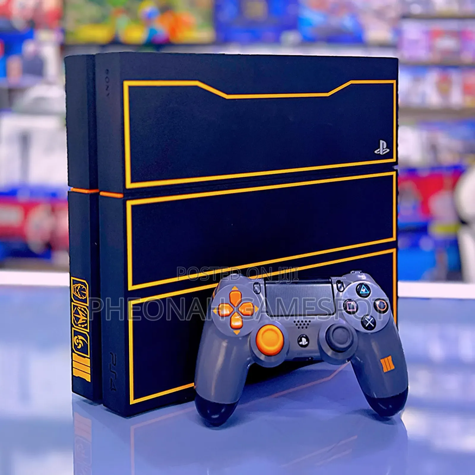 PS4 Standard: Play Until Morning With Twelve Free Games Inside & 2pads