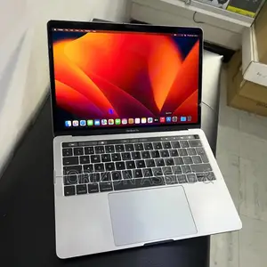 New Laptop Apple MacBook Pro 2017 8GB Intel Core i7 SSD 256GB