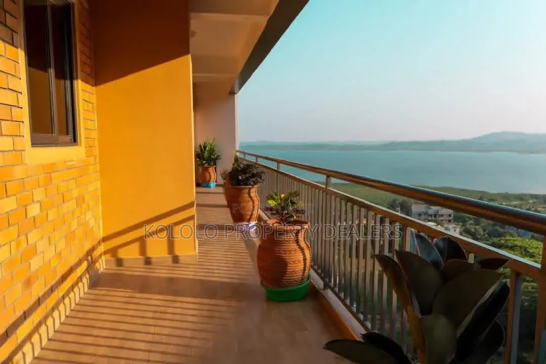 Furnished 4bdrm Apartment in Kigo, Central Division for rent