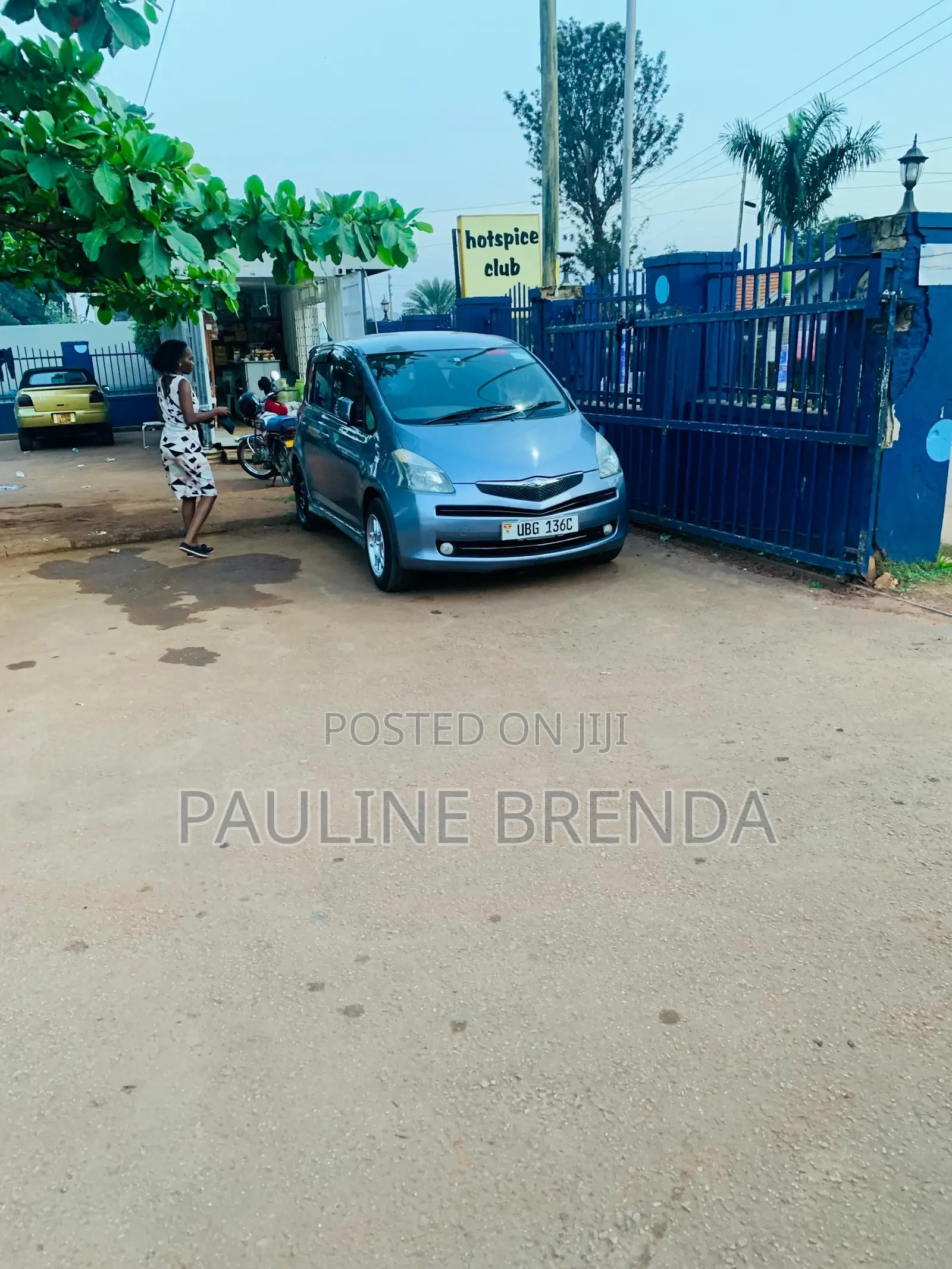 Toyota Ractis 1.5 FWD 2010