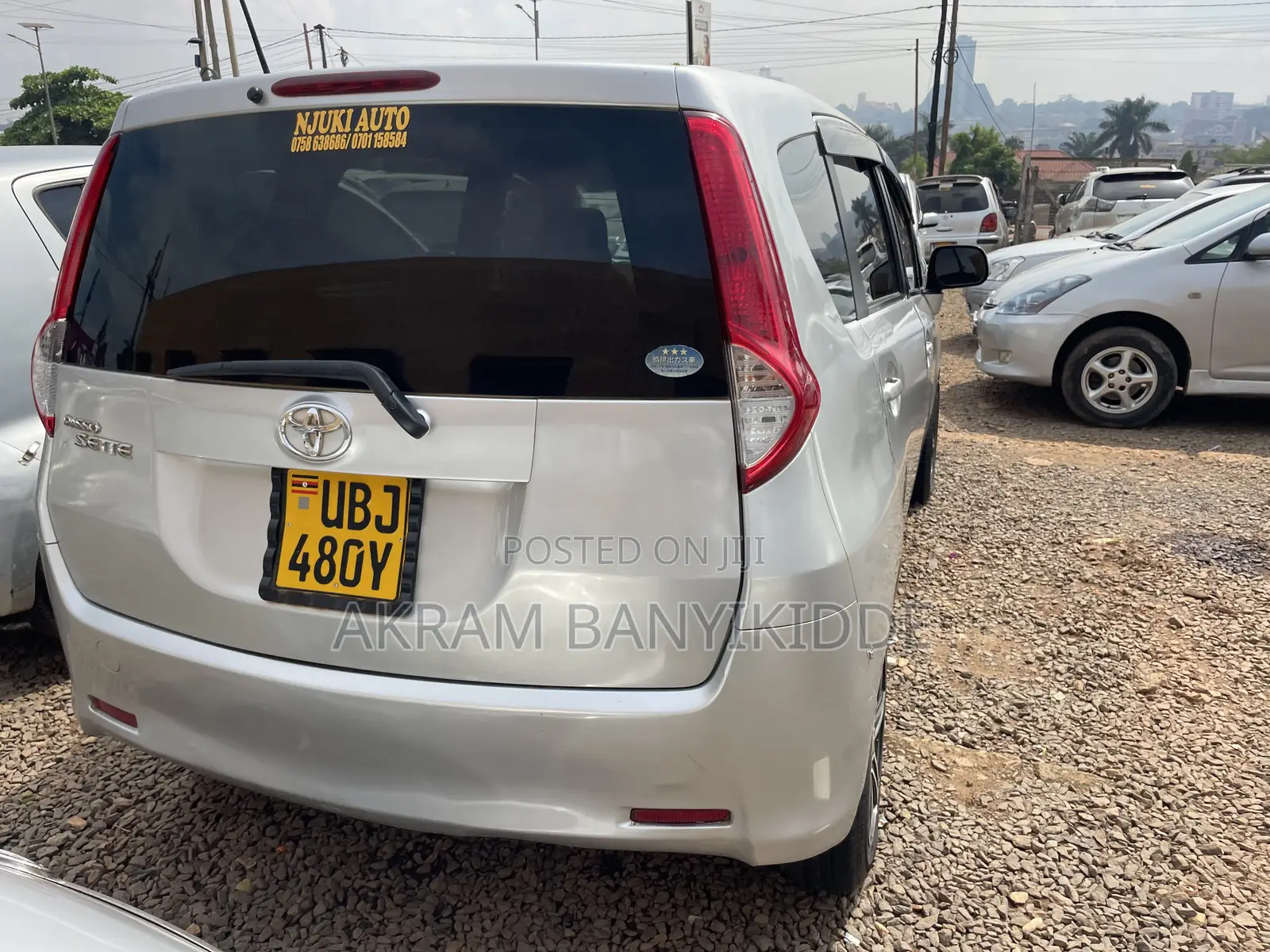 Toyota Passo Sette 2009 Silver