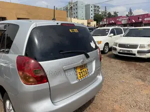 Toyota Corolla Spacio 2004 Silver