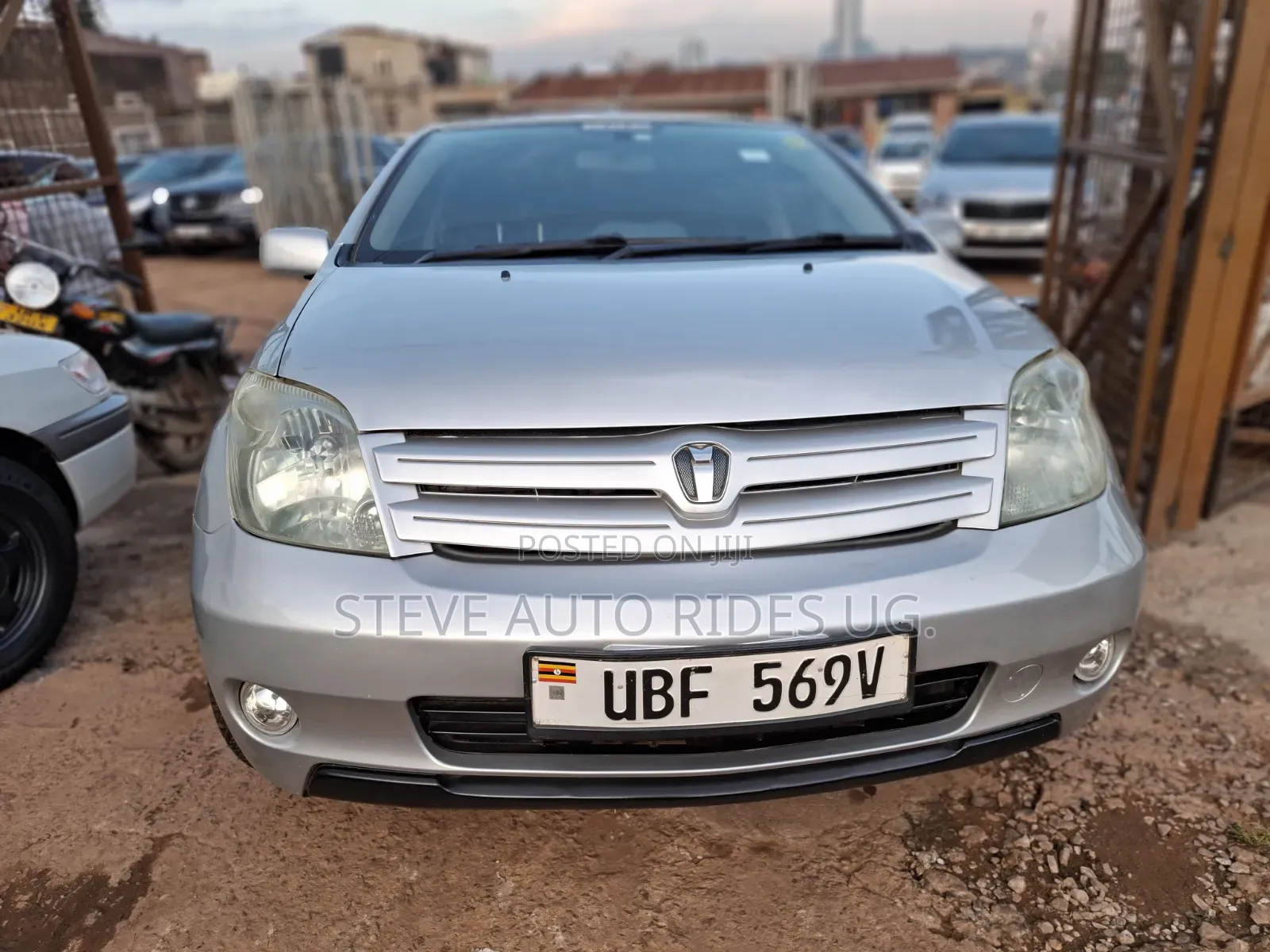 Toyota IST 2005 Silver