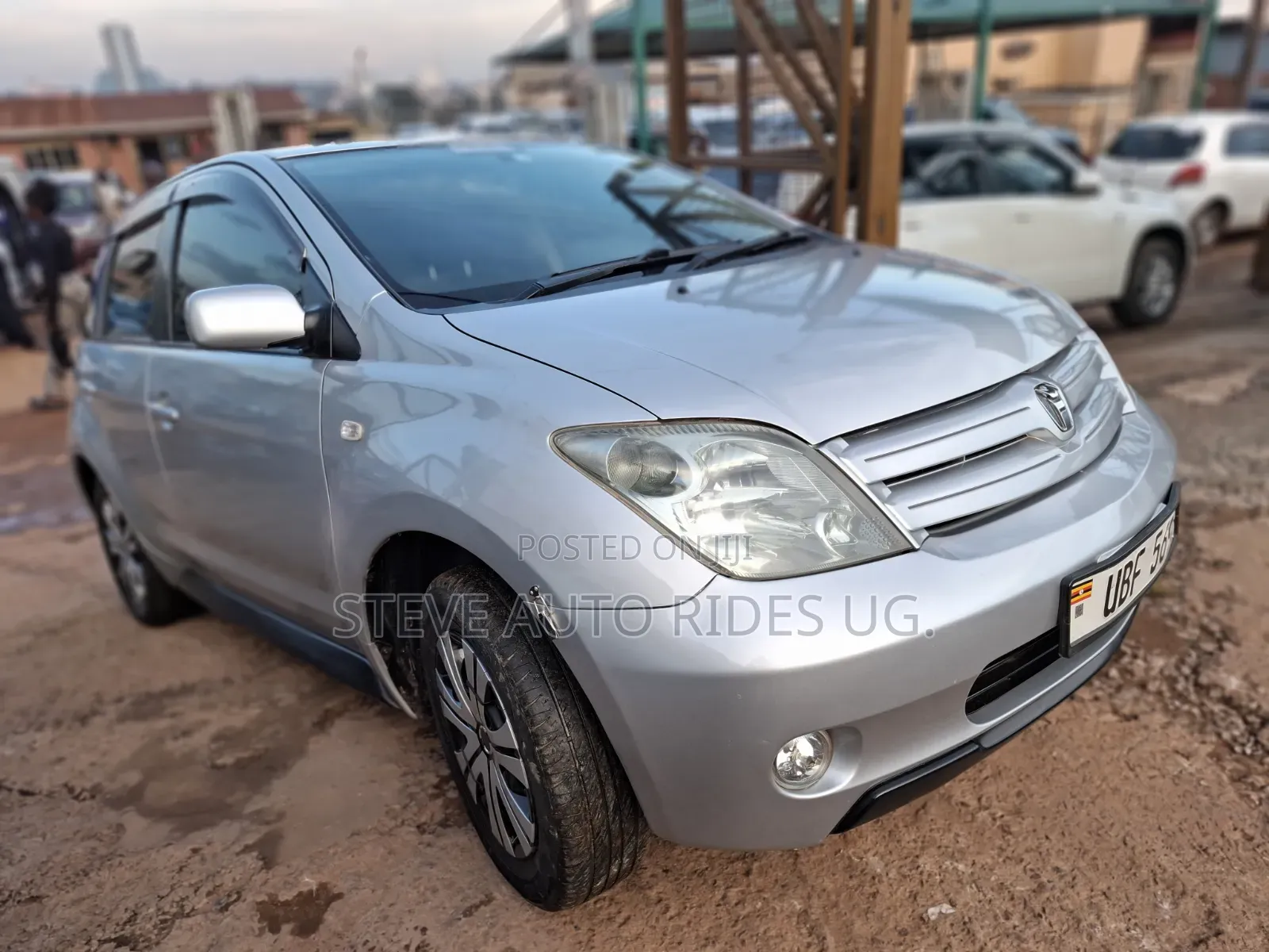 Toyota IST 2005 Silver