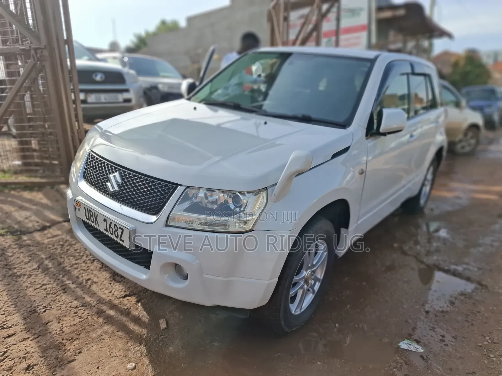 Suzuki Escudo 2008 White