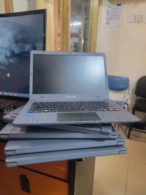 Laptop Evoo 4GB Intel Celeron SSD 128GB