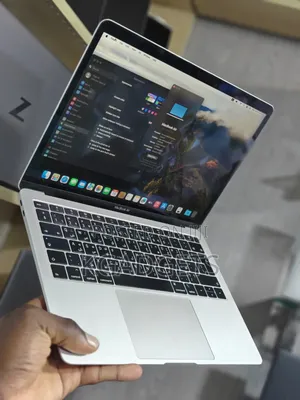 Laptop Apple MacBook 2018 8GB Intel Core i5 SSD 256GB
