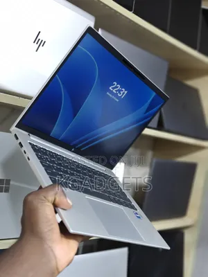 Laptop HP EliteBook 840 G9 8GB Intel Core i7 SSD 256GB