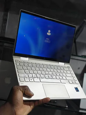 New Laptop HP Envy 13 8GB Intel Core i5 SSD 256GB