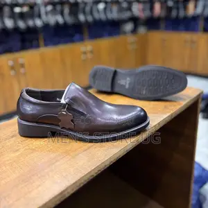 Clarks Genuine Leather Rubber Sole Plain Gentle Office Men’s Loafers