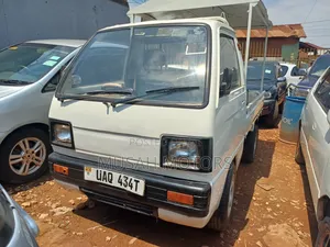 Suzuki Super Carry 2000 White