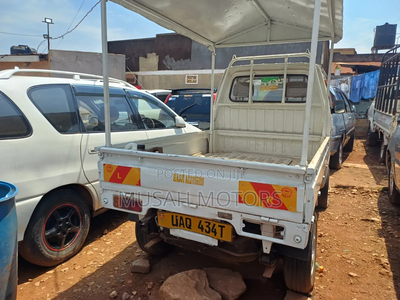 Suzuki Super Carry 2000 White
