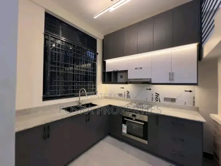 3bdrm Apartment in Muyenga Estate, Central Division for rent