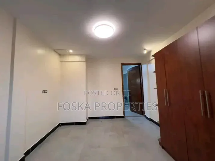 3bdrm Apartment in Muyenga Estate, Central Division for rent